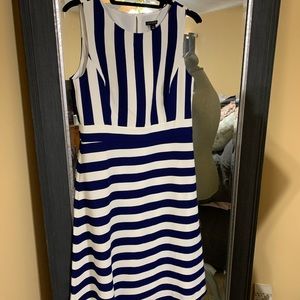 Ann Taylor navy and white tank dress